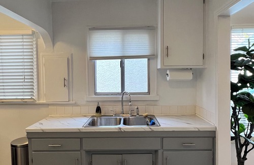 Melrose House | Melrose Casita - King Bed, Kitchen, W.D, WIFI, Prime Location, Walkable Area