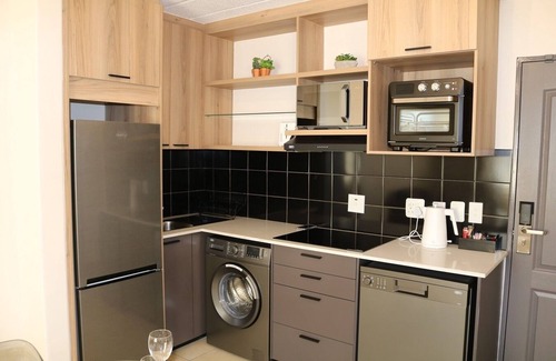Greater Johannesburg Metropolitan Area Apartment | Melrose Corner