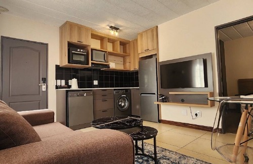 Greater Johannesburg Metropolitan Area Apartment | Melrose Corner