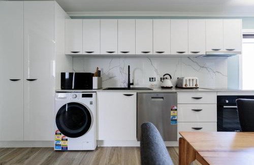 Melrose Apartment | Melrose Retreat with Court Access