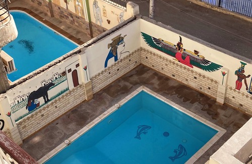 Luxor Apartment | Memnon Appts: spacious, clean 2-bedroom apartment near Nile - pool, roof terrace