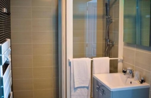 La Baule-Escoublac Hotel | Memorable Stay in La Baule Escoublac! Outdoor Swimming Pool, Pets Allowed!