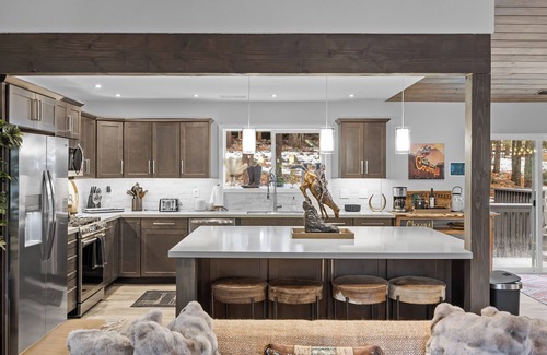 Flagstaff House | Memories and Luxury at Pine Ridge Retreat