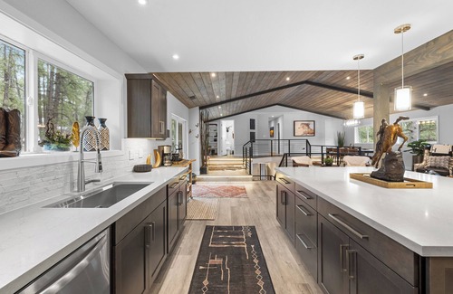 Flagstaff House | Memories and Luxury at Pine Ridge Retreat