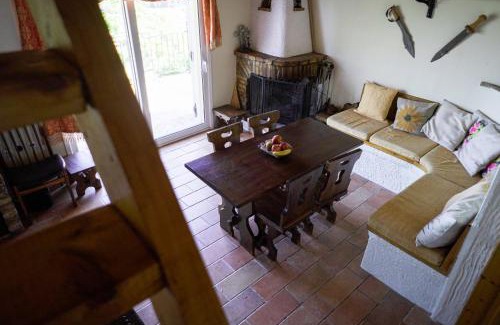 Aigialeia House | MEMORIES