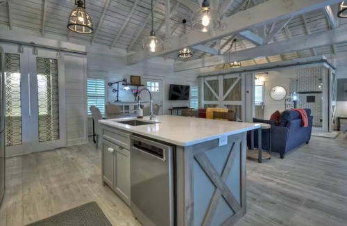 Williamstown Cottage | Memory Maker, Top of GA Cottage in charming Mineral Bluff with AC, WiFi