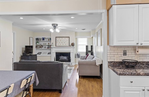 Memphis House | Memphis Hideaway - 5 mins to UofM! Central location, large backyard, & sleeps 7!
