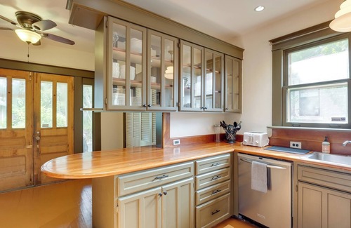 East Midtown House | Memphis Home in Cooper-Young: 4 Mi to Beale Street