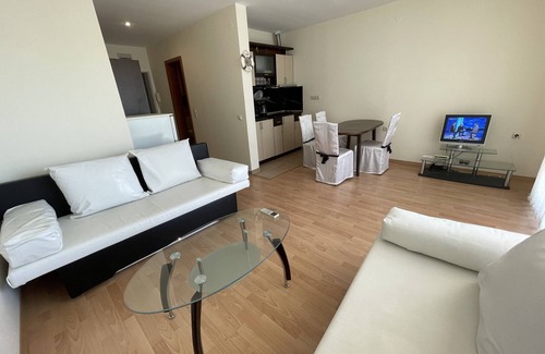 Sveti Vlas Apartment | MENADA * CROWN Fort * Nice family studio