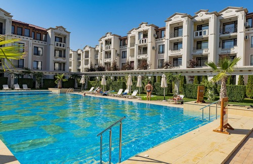 Sozopol Apartment | MENADA * GREEN LIFE * 1-Bedroom Apartment with Balcony
