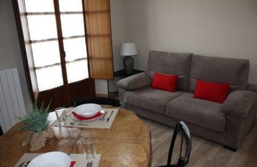 Amurrio Apartment | Mendiko Baserria. Anana