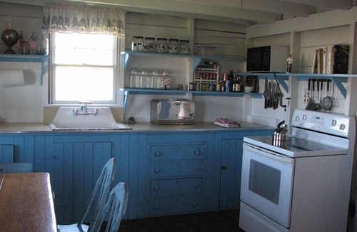 Chilmark House | Menemsha Village - Sunset House