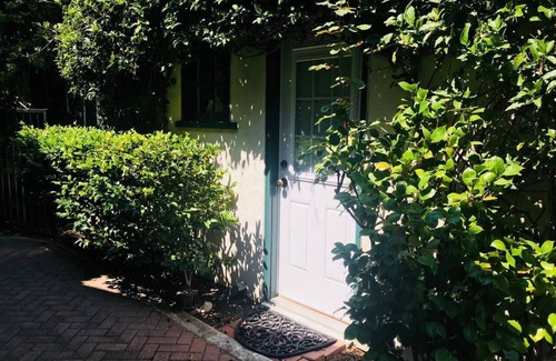 Allied Arts Cottage | Menlo Park Cottage at Allied Arts