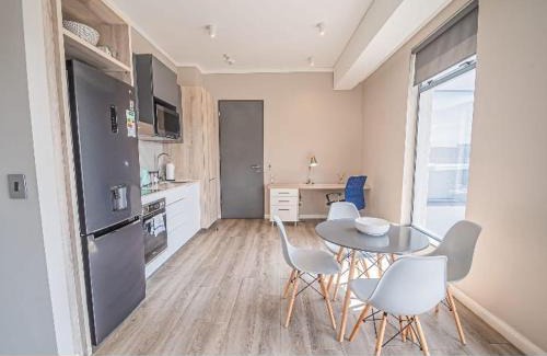 Menlyn Apartment | Menlyn Maine Trilogy 1 bedroom Apartment 505