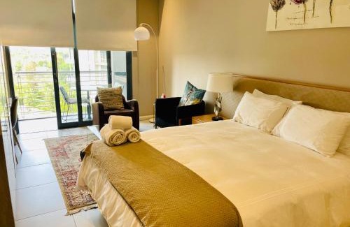 Menlyn Hotel | Menlyn Maine Trilogy Hotel