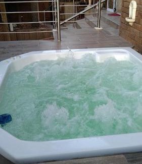 Menlyn House | Menlyn Mews Guesthouse
