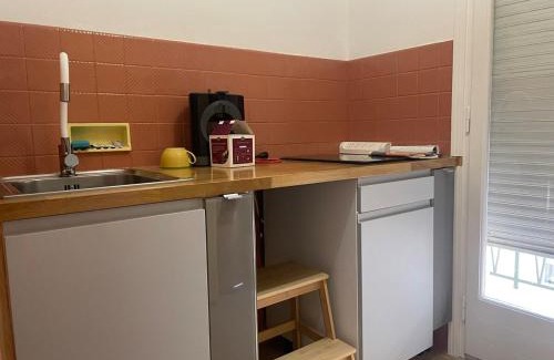 Menton Apartment | Menton, Studio pour 3 personnes, proche gare