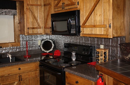 Mentone Cabin | Mentone Getaways "Mystic Hideaway" Cabin Rental