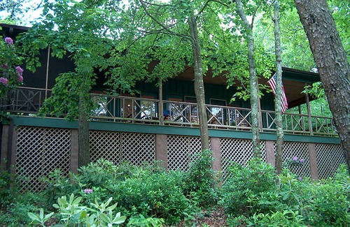 Mentone House | Mentone Moore’s Mill - A Lookout Mountain Cabin Retreat on the Little River