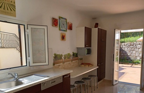 Gorbio House | Mer & Alpes: PROMO APRIL -20%, 6 people, classified furnished 3 ***,