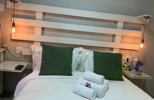 Rustenburg House | Meraki Upmarket Guesthouse