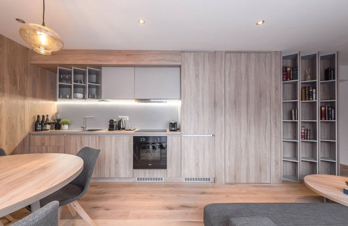 Morzine Apartment | MERANTI - Design apartment with spa and gym