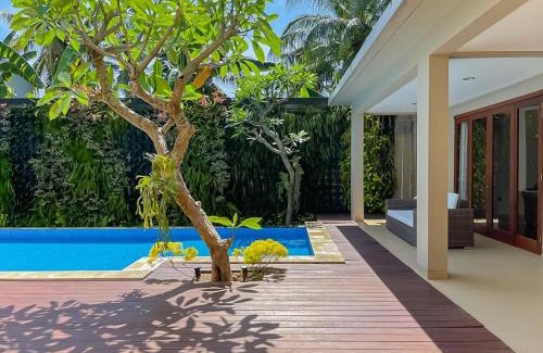 Senggigi Villa | Merbau Luxurious Villa Senggigi by The Lavana - 5 Bedroom Villa