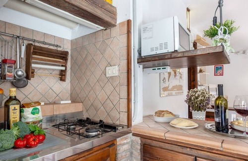 Ferrara Apartment | Mercato Fancy Studio near the Castle