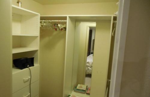 Mercer Island Apartment | Mercer Island Apartment in the Woods Pets Allowed