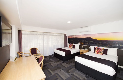 East Side Hotel | Mercure Alice Springs Resort