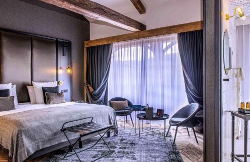 Figeac Hotel | Mercure Figeac Viguier du Roy