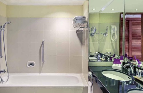 Mangga Besar Hotel | Mercure Jakarta Kota