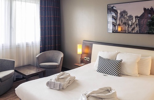 Cesson-Sevigne Hotel | Mercure Rennes Cesson