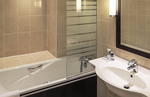 Cesson-Sevigne Hotel | Mercure Rennes Cesson