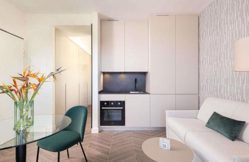 Municipio 2 Hotel | Mercure Villa Romanazzi Carducci Bari