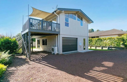 Waipahihi House | Mercy of Lake Taupo S