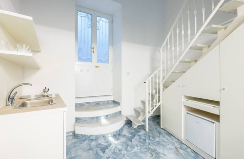 Mergellina Apartment | Mergellina Sea Studio with Jacuzzi by Wonderful Italy