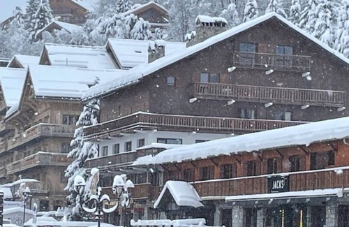 Les Allues Ski Chalet | MERIBEL CHALET MARVELOUS 10 PERS.