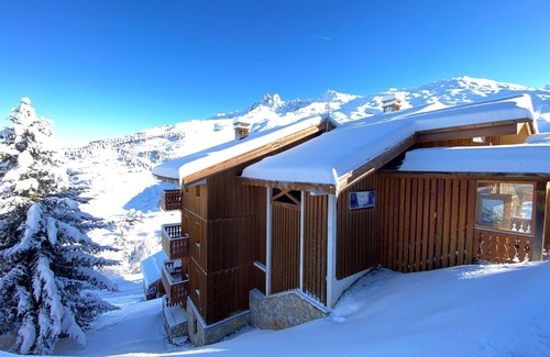 Les Allues Apartment | MERIBEL-MOTTARET 3 rooms for 6 people with balcony view MERIBEL AND THE MOUNTAIN