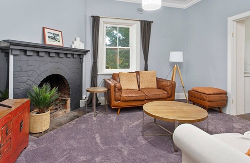 Gerringong House | Merioola Retreat - Nestled in the heart of Gerringong
