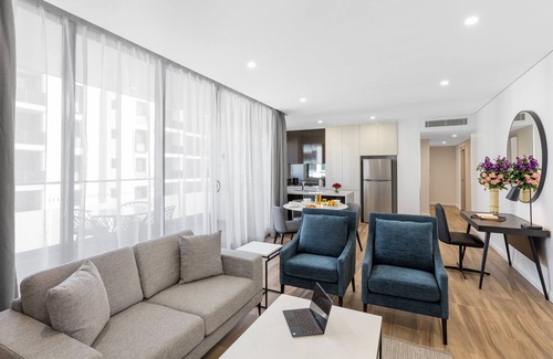 Mascot Apartment | Meriton Suites Coward Street, Mascot
