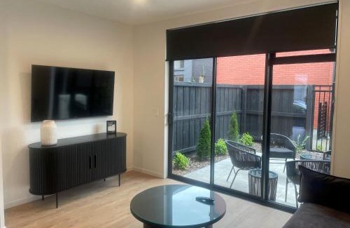 Saint Albans Apartment | Merivale Executive Stays