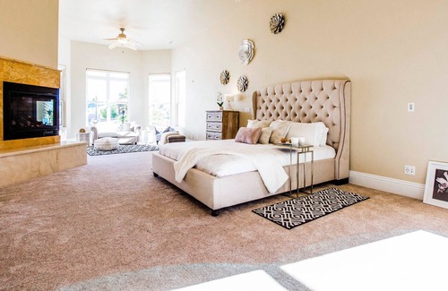 Paso Robles Villa | Mermaid by AvantStay | Private Estate w/ Pool, Volleyball & Arcade!