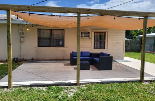 Interchange Square House | Mermaid · Home w/Rec Room & Patio · 14 min to Beach