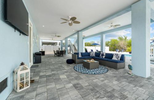 Marathon Villa | Mermaid's Paradise ~ Pool ~ Dock ~ Games ~ Views