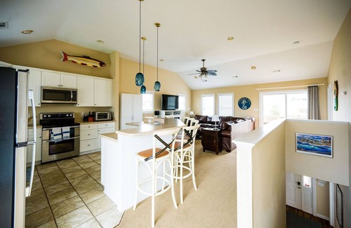 Kill Devil Hills House | Mermaid Way - beach 5 min walk, pool w/heater, hot tub, game room, pet friendly
