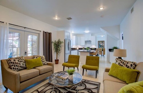 Hawthorne House | MermaidsCoveLA- A hidden oasis in Los Angeles