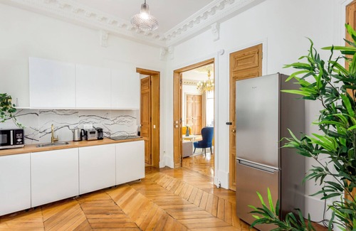 Madeleine Apartment | Merveil - Family Suite - Opera - Castellane