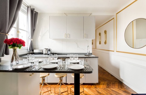 Champs-Elysees Apartment | Merveil - Luxury Suite - Champs Elysees - Royale I