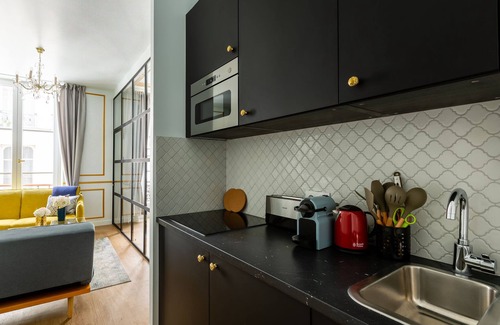 Les Halles Apartment | Merveil - Luxury Suite - Louvre - Aboukir III